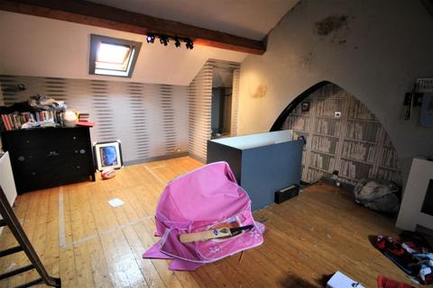 42 Herbert Street, Oldham, OL4 2QU
