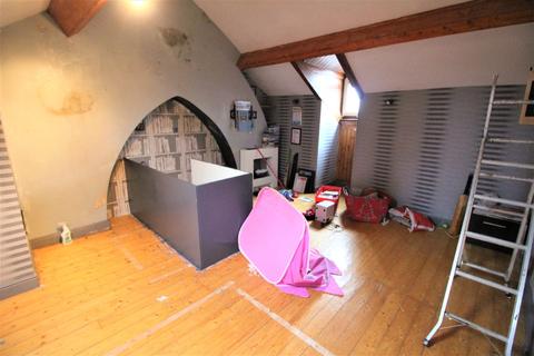 42 Herbert Street, Oldham, OL4 2QU