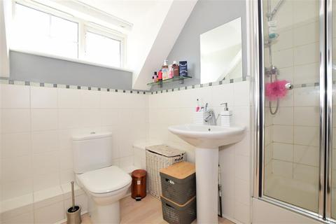 9 Baxter Way, Kings Hill, West Malling, ME19 4DE
