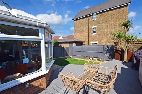 9 Baxter Way, Kings Hill, West Malling, ME19 4DE