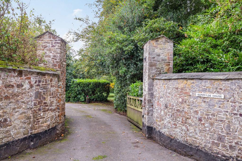Entrance Drive