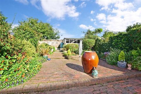 220 Alma Avenue, Hornchurch, RM12 6BH