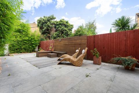 1 Gilbert Road, London, SE11 4NZ