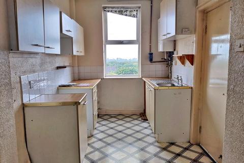 306 Abbey Hills Road, Oldham, OL8 2DH