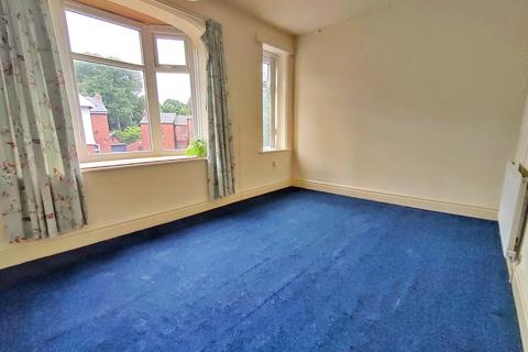 306 Abbey Hills Road, Oldham, OL8 2DH