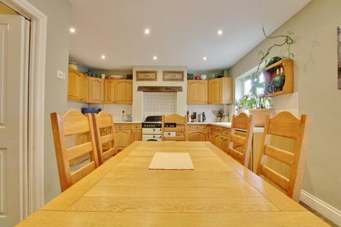 7 Middle Road, North Baddesley, Southampton, SO52 9HY