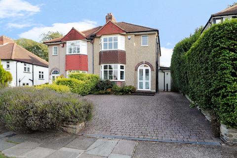 65 Rowan Walk, Bromley, BR2 8QW
