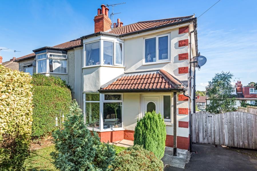 ROUNDHAY GROVE,LEEDS, WEST YORKSHIRE... 3 bed terraced house £250,000