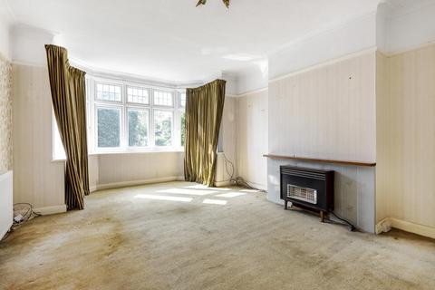 13 The Mead, West Wickham, BR4 0BA