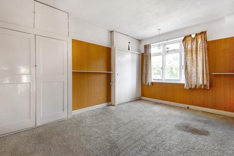 13 The Mead, West Wickham, BR4 0BA