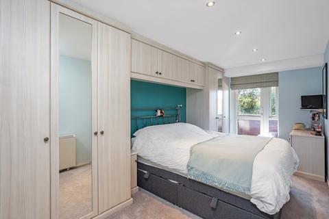26 Tamar Square, Woodford Green, IG8 0EA