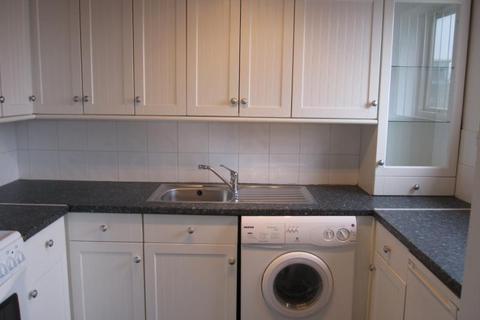 1 bedroom apartment to rent, Quincy Road, Egham, Surrey, TW20