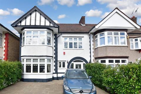 17 Albemarle Gardens, Ilford, IG2 6DJ