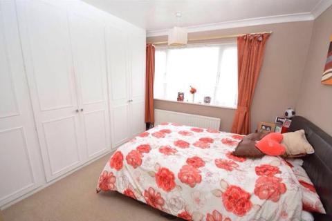 5 bedroom terraced house to rent - Homerton Road , Luton LU3