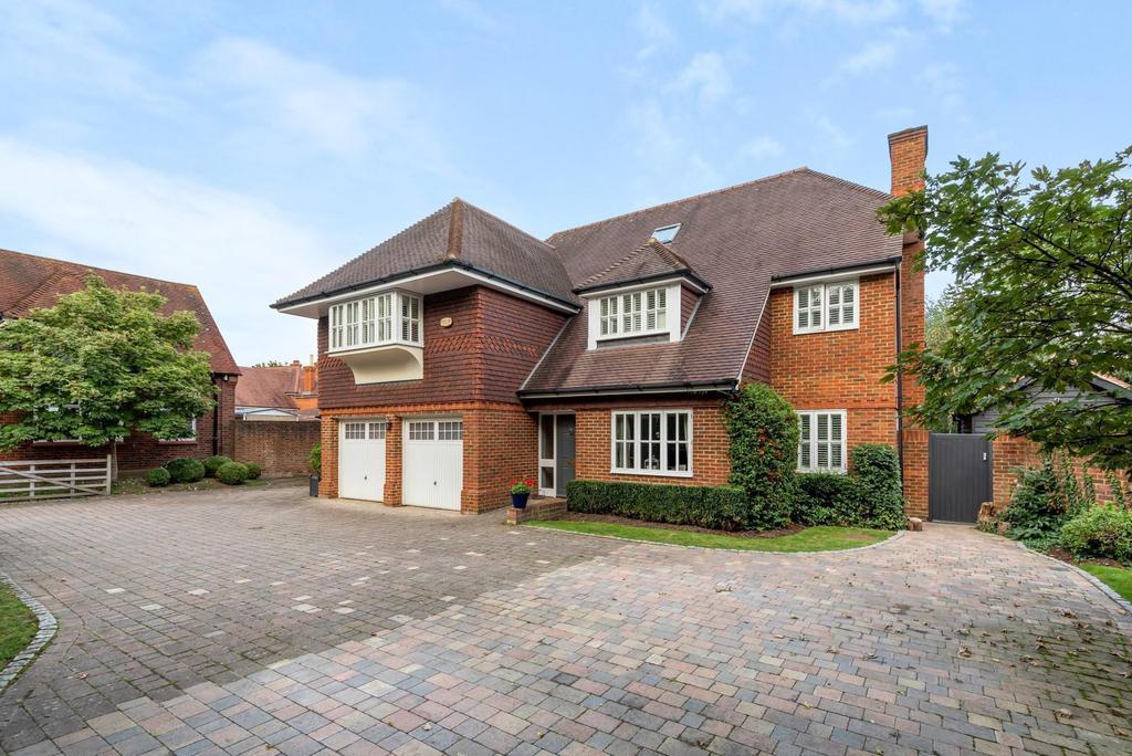 Front of property (M
