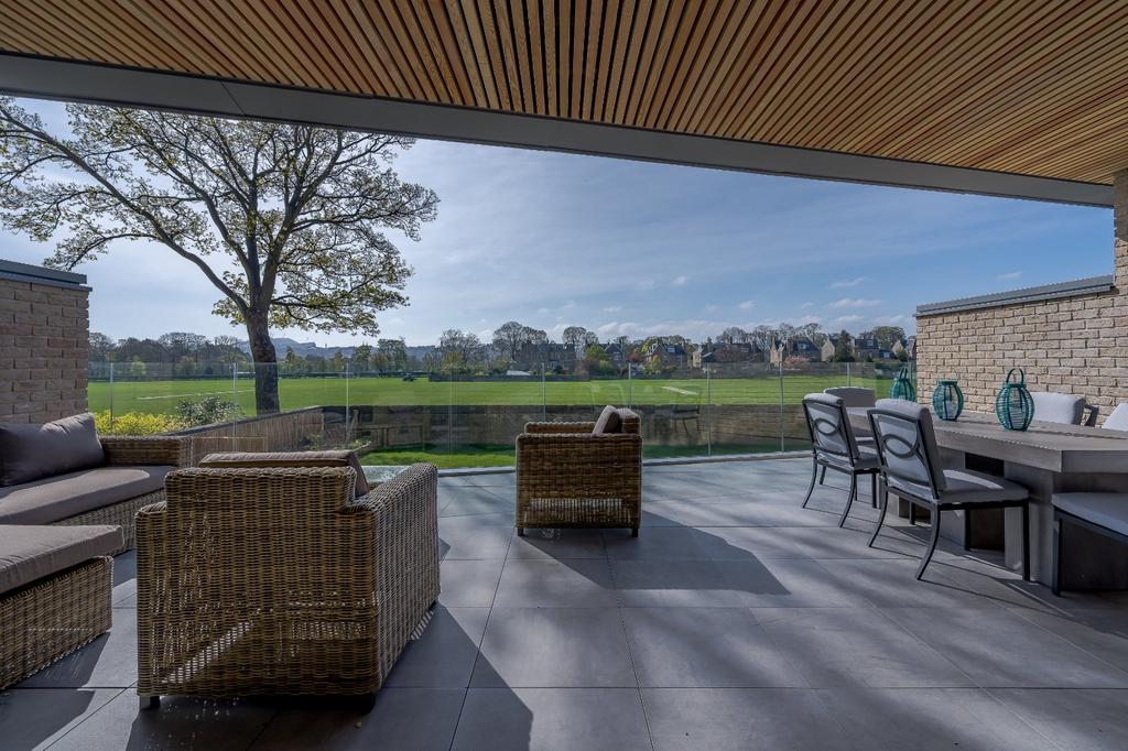 Stunning Terrace