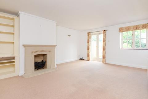 3 bedroom terraced house to rent, Hildenbrook Farm, Tonbridge