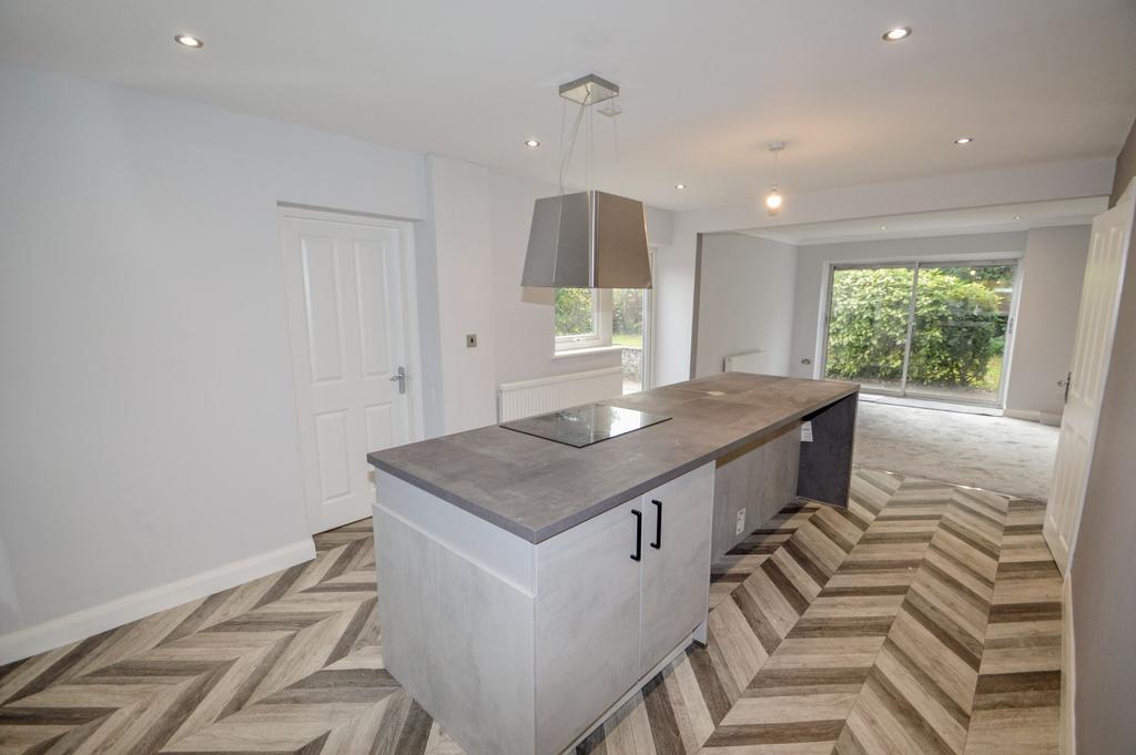 Sergeants Lane, Whitefield, M45 4 bed detached house £575,000