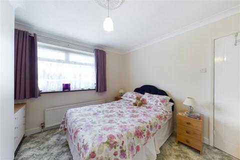 3 bedroom bungalow for sale - Heath Road, Pamber Heath, Tadley, RG26