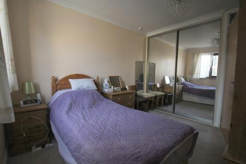 1 bedroom flat for sale, Rochester Gate, Rochester, Kent, ME1