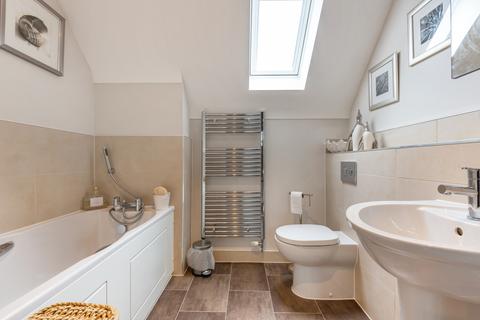 1, Voysey Court Park Road, Winchester, SO23 7GP