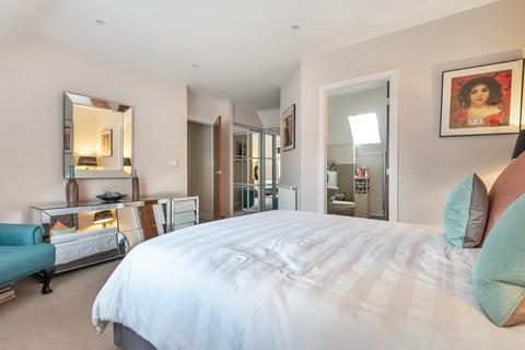1, Voysey Court Park Road, Winchester, SO23 7GP