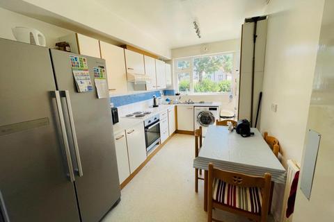 1 bedroom in a house share to rent, Stephen Road,  Headington,  OX3
