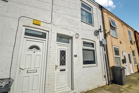2 bedroom terraced house to rent - Whitby Street, Hull