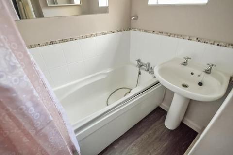 2 bedroom terraced house to rent - Whitby Street, Hull
