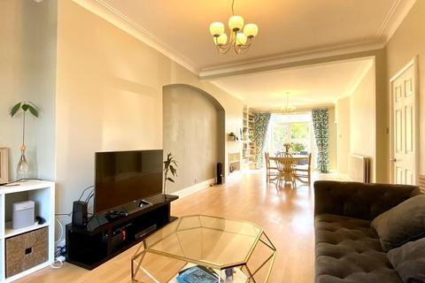 45 Rhodes Avenue, London, N22 7UR