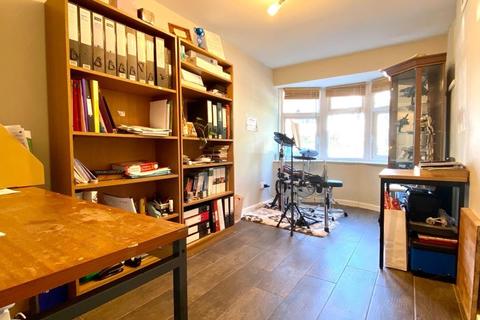 45 Rhodes Avenue, London, N22 7UR