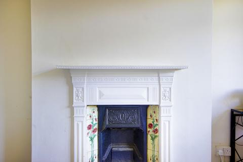 29 Thirlmere Road, London, N10 2DL