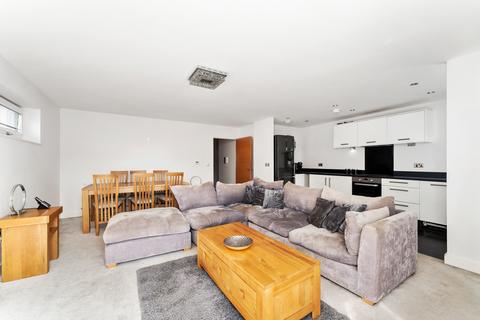 44 Shingly Place, London, E4 6AE