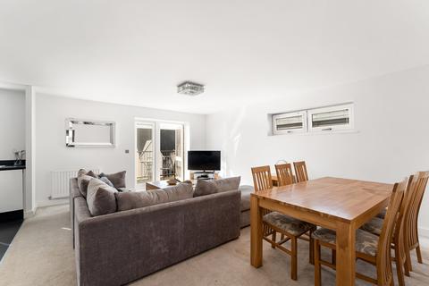 44 Shingly Place, London, E4 6AE