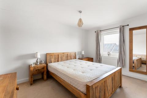 44 Shingly Place, London, E4 6AE