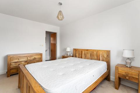 44 Shingly Place, London, E4 6AE