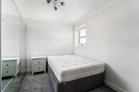 44 Shingly Place, London, E4 6AE