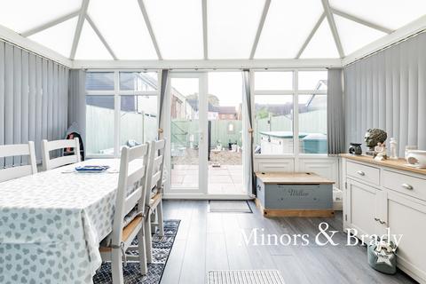 16 Canberra Road, Carbrooke, Thetford, IP25 6GQ