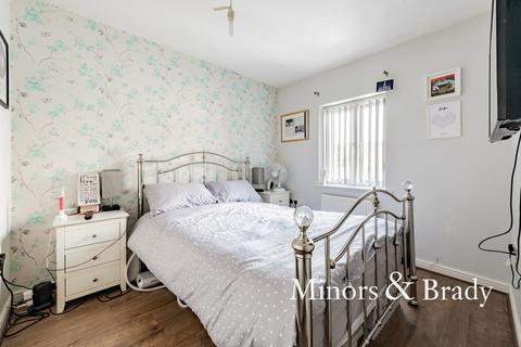 16 Canberra Road, Carbrooke, Thetford, IP25 6GQ