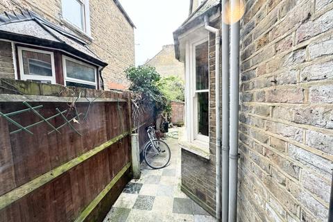 5 bedroom house share to rent, Crescent Road, Turnpike Lane