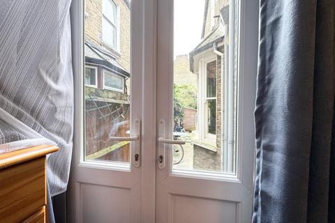 5 bedroom house share to rent, Crescent Road, Turnpike Lane