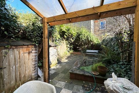 5 bedroom house share to rent, Crescent Road, Turnpike Lane
