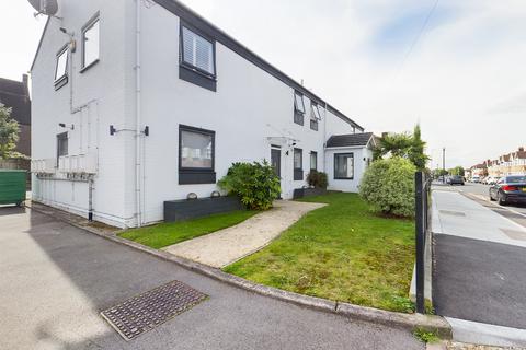 78a Torrington Road, Ruislip, HA4 0AU