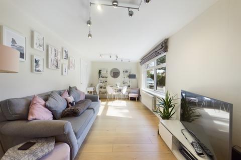 78a Torrington Road, Ruislip, HA4 0AU
