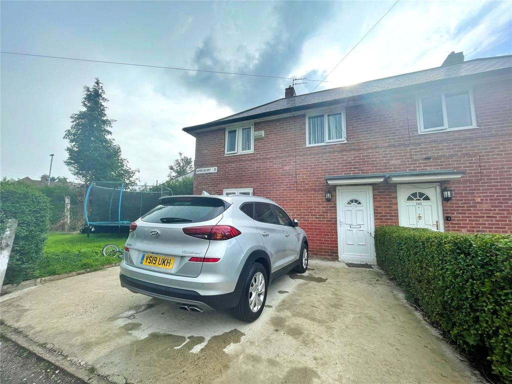 Amesbury Road, Blackley, Manchester, M9 3 bed semidetached house £
