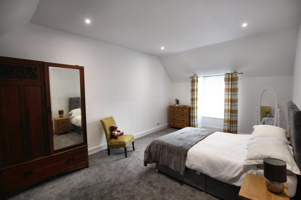 Burnbrae, 10 Tongland Road, Kirkcudbright - Willia