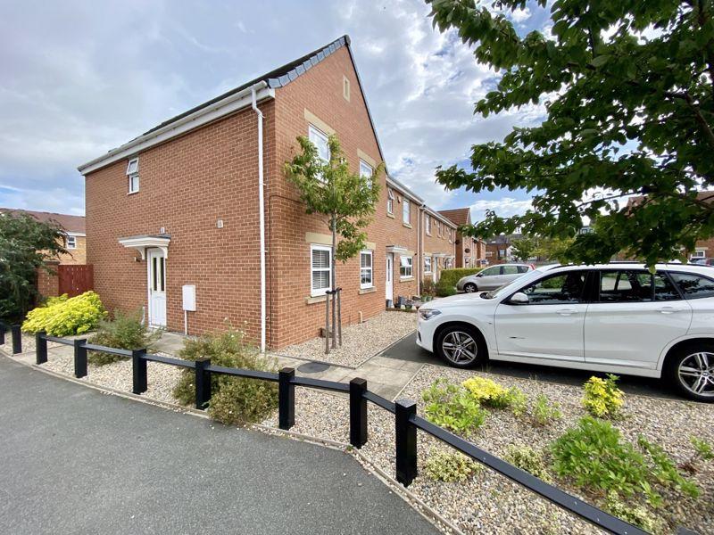 Densham Drive, Stockton, TS18 3NY 3 bed semidetached house £119,000