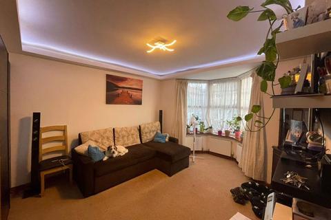 65 Abbots Road, Edgware, HA8 0RG