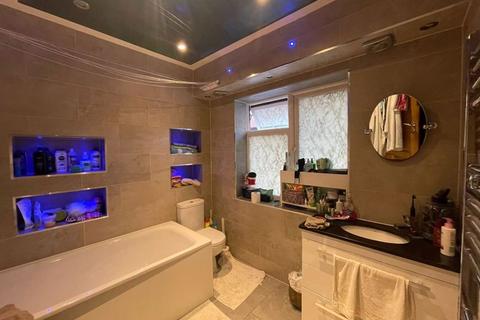 65 Abbots Road, Edgware, HA8 0RG