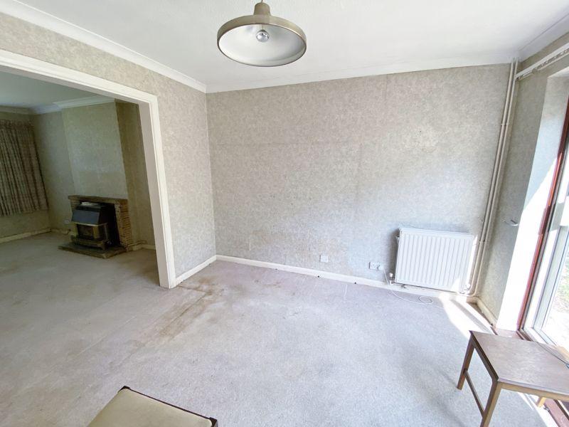 Allen Road, Hedge End, SO30 4EU 3 bed detached house £325,000